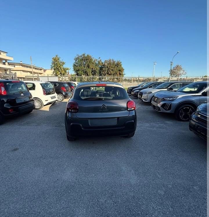 Interni